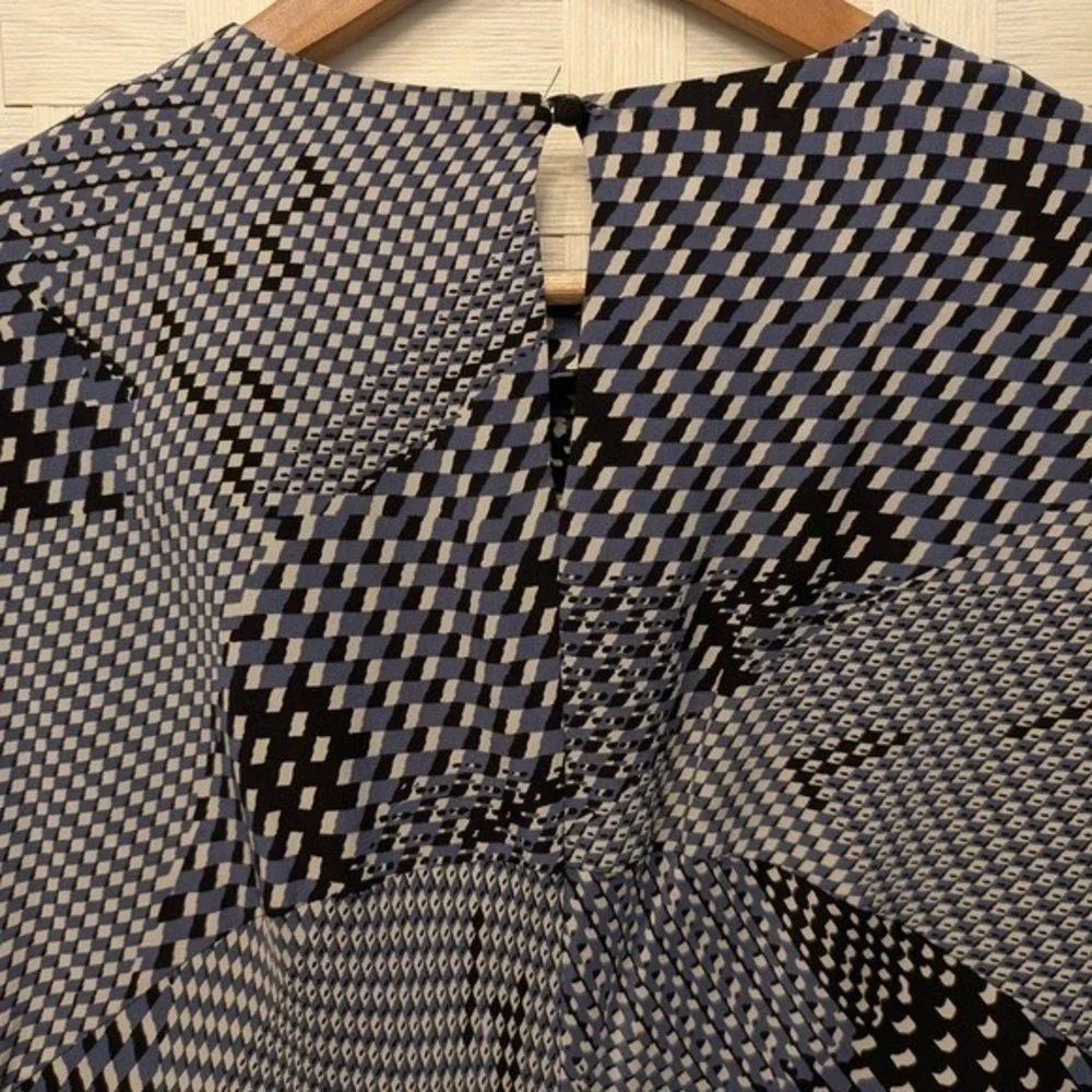 Juicy Couture Blue Geometric Abstract‎ 100% Silk Cap Sleeve Ruffle Dress 10